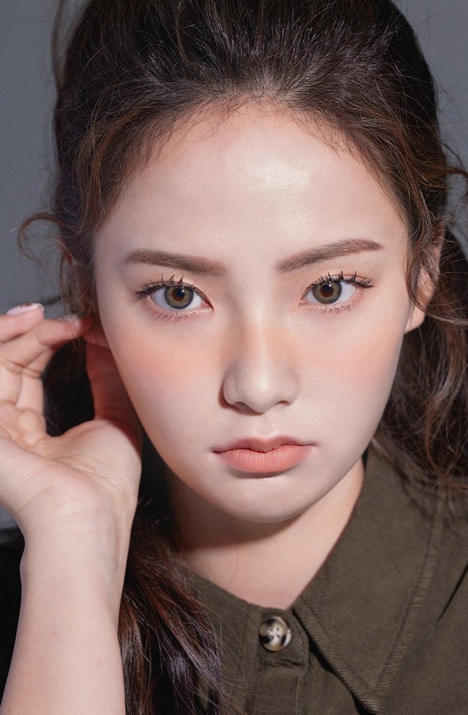 Hapa Kristin Oversentimental Kristin Green | 1 Month