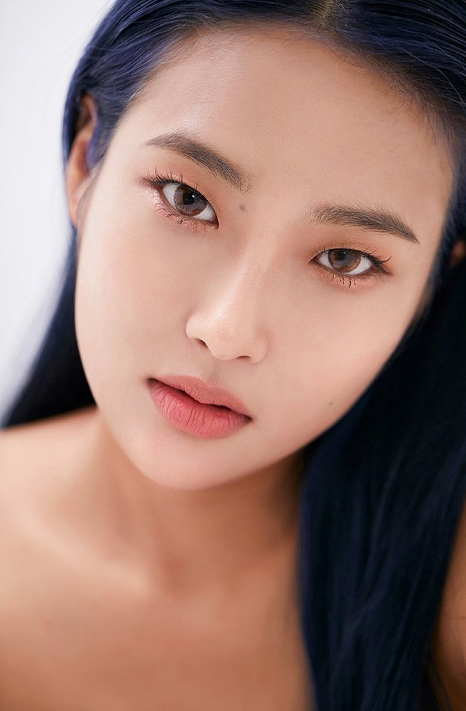 Hapa Kristin Wow Kristin Brown | 1 Month